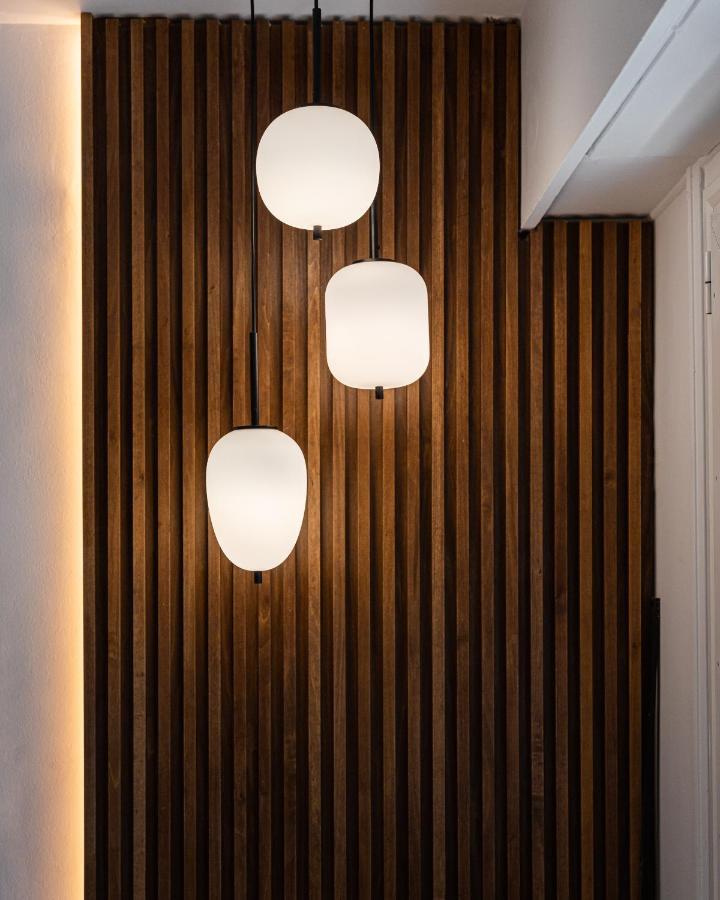 Acropolis Holmes Residence Athena Bagian luar foto