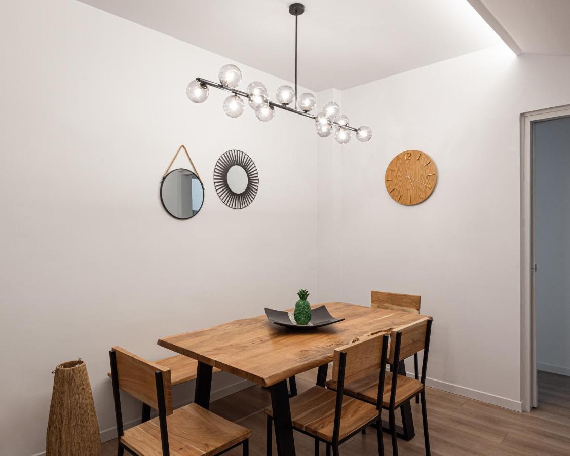 Acropolis Holmes Residence Athena Bagian luar foto