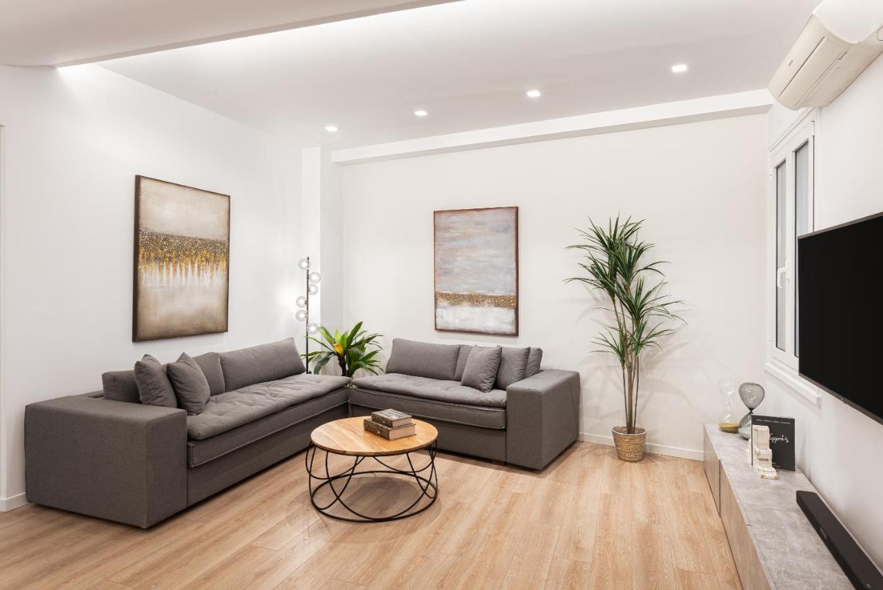 Acropolis Holmes Residence Athena Bagian luar foto